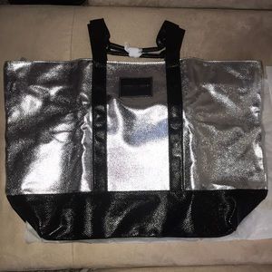 Victoria’s Secret tote NWT